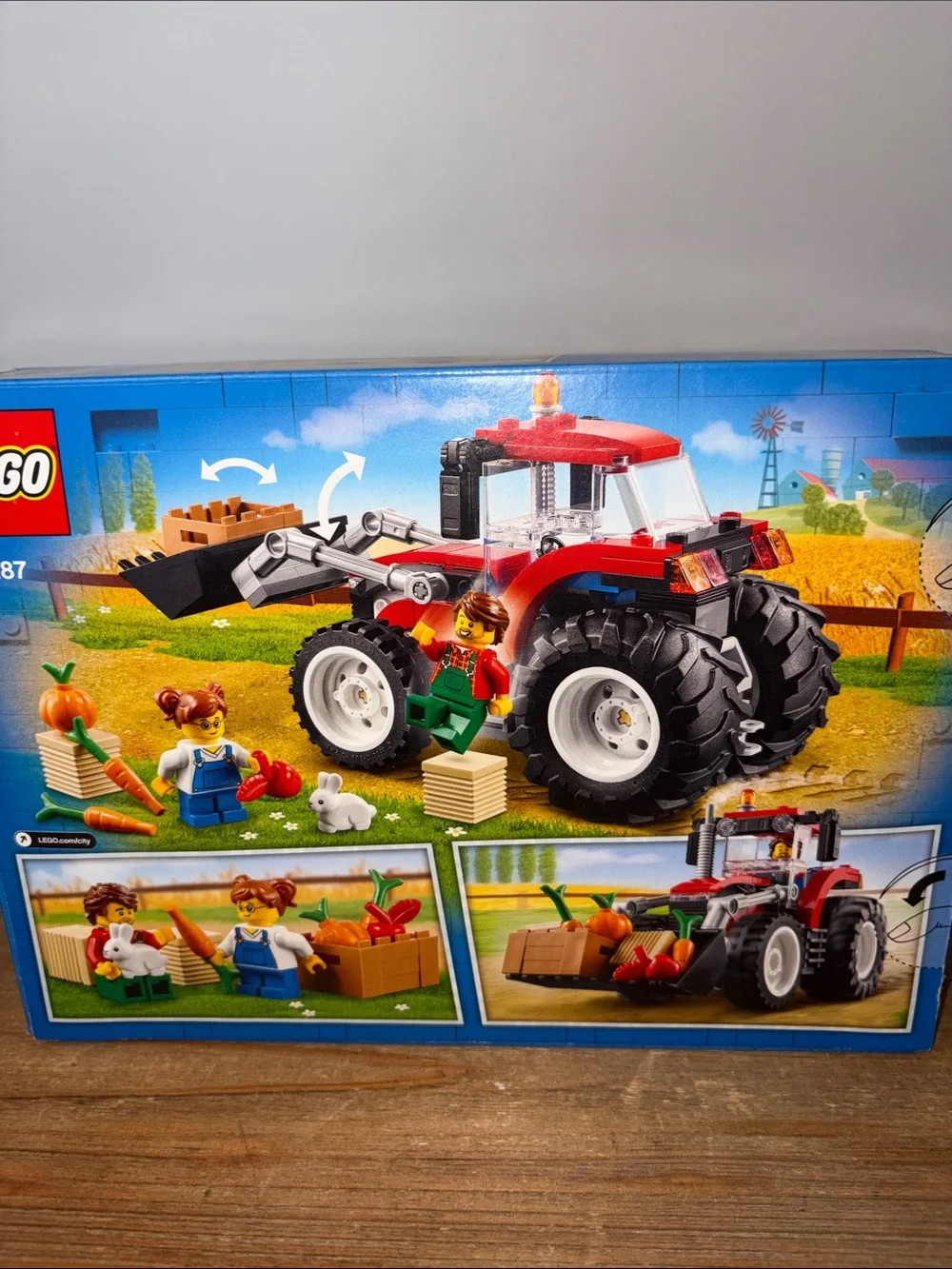 NIB Lego City Red Tractor Playset with Black Tires and Yellow Light 148 pcs